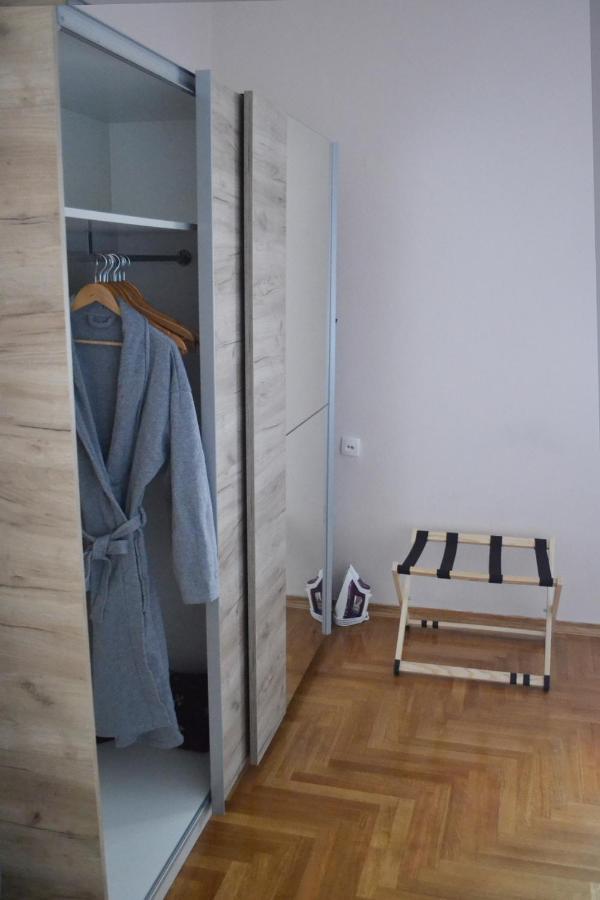 Nicola'S Apartment Novi Sad Exterior photo