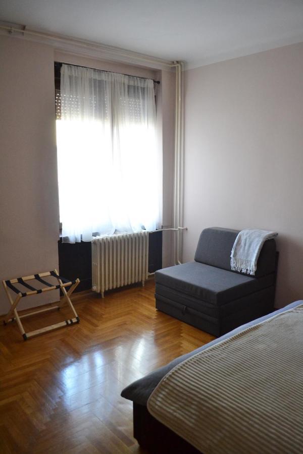 Nicola'S Apartment Novi Sad Exterior photo